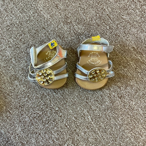 BUILD A BEAR YELLOW SUMMER TOP JEAN SHORTS AND SILVER & GOLD SANDALS - Picture 5 of 5